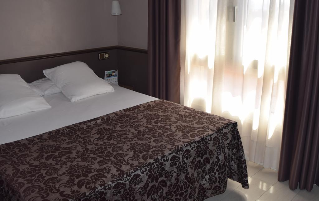 B&B Hotel Tarragona Centro Urbis Екстер'єр фото